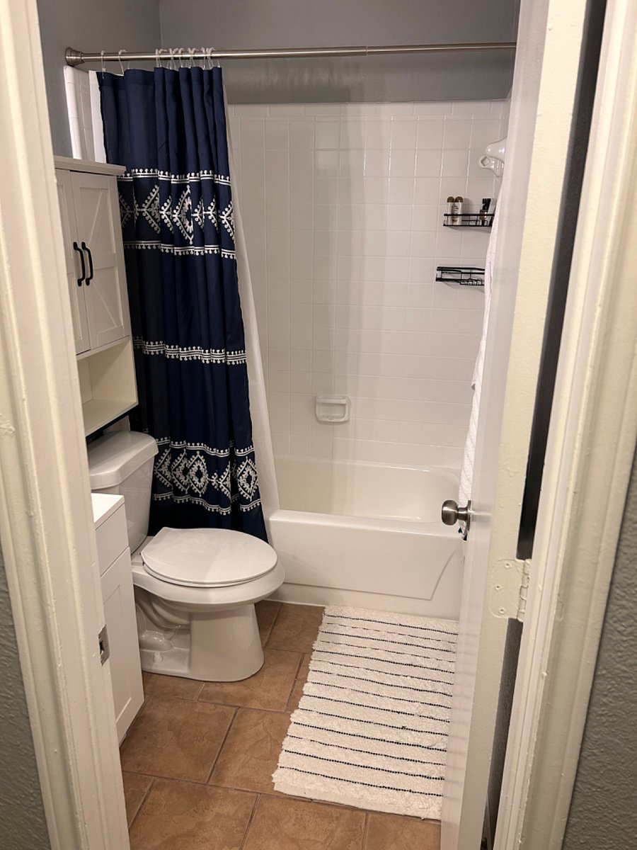Furnished Finder property 704094_1 photo 9