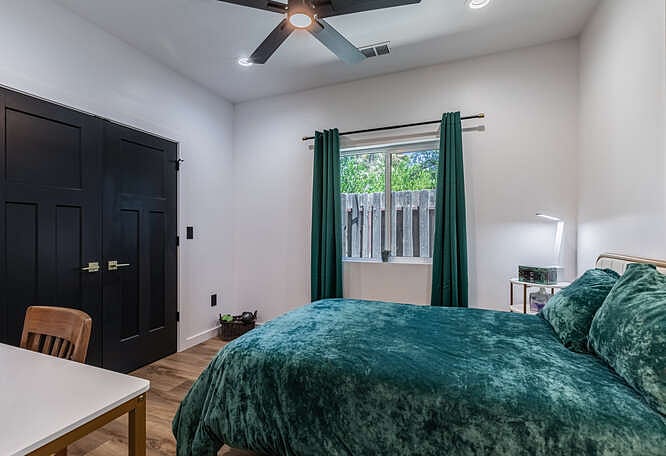 Furnished Finder property 704096_1 photo 26