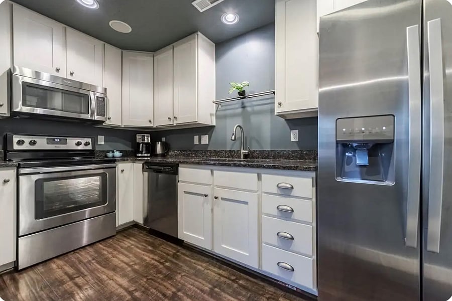 Furnished Finder property 704105_1 photo 3