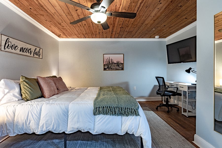 Furnished Finder property 704148_1 photo 13