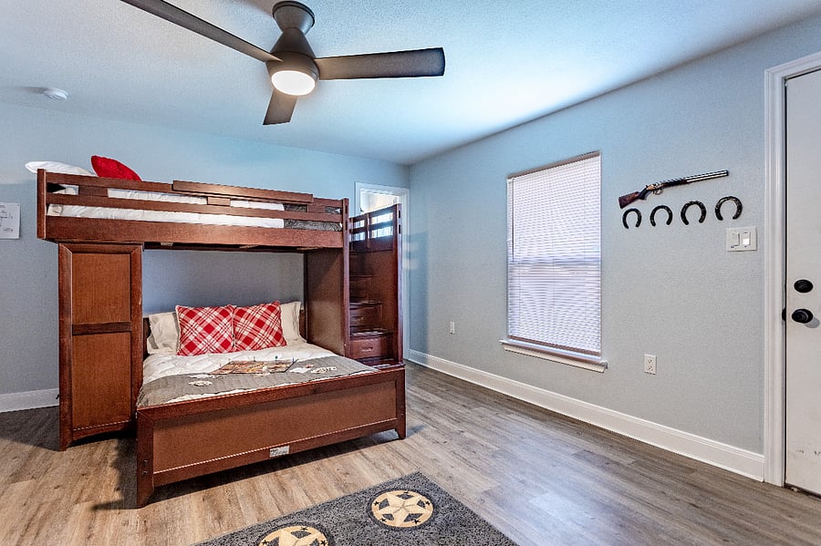 Furnished Finder property 704148_1 photo 14