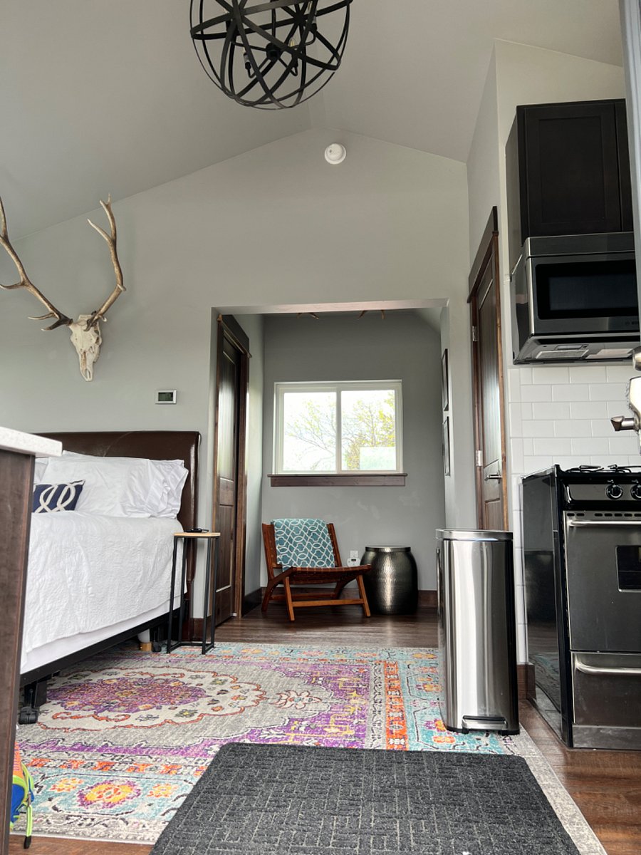 Furnished Finder property 704157_1 photo 5
