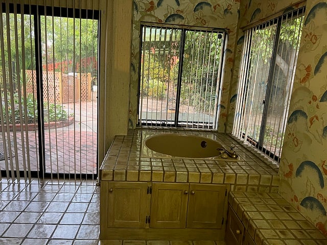 Furnished Finder property 704161_1 photo 11