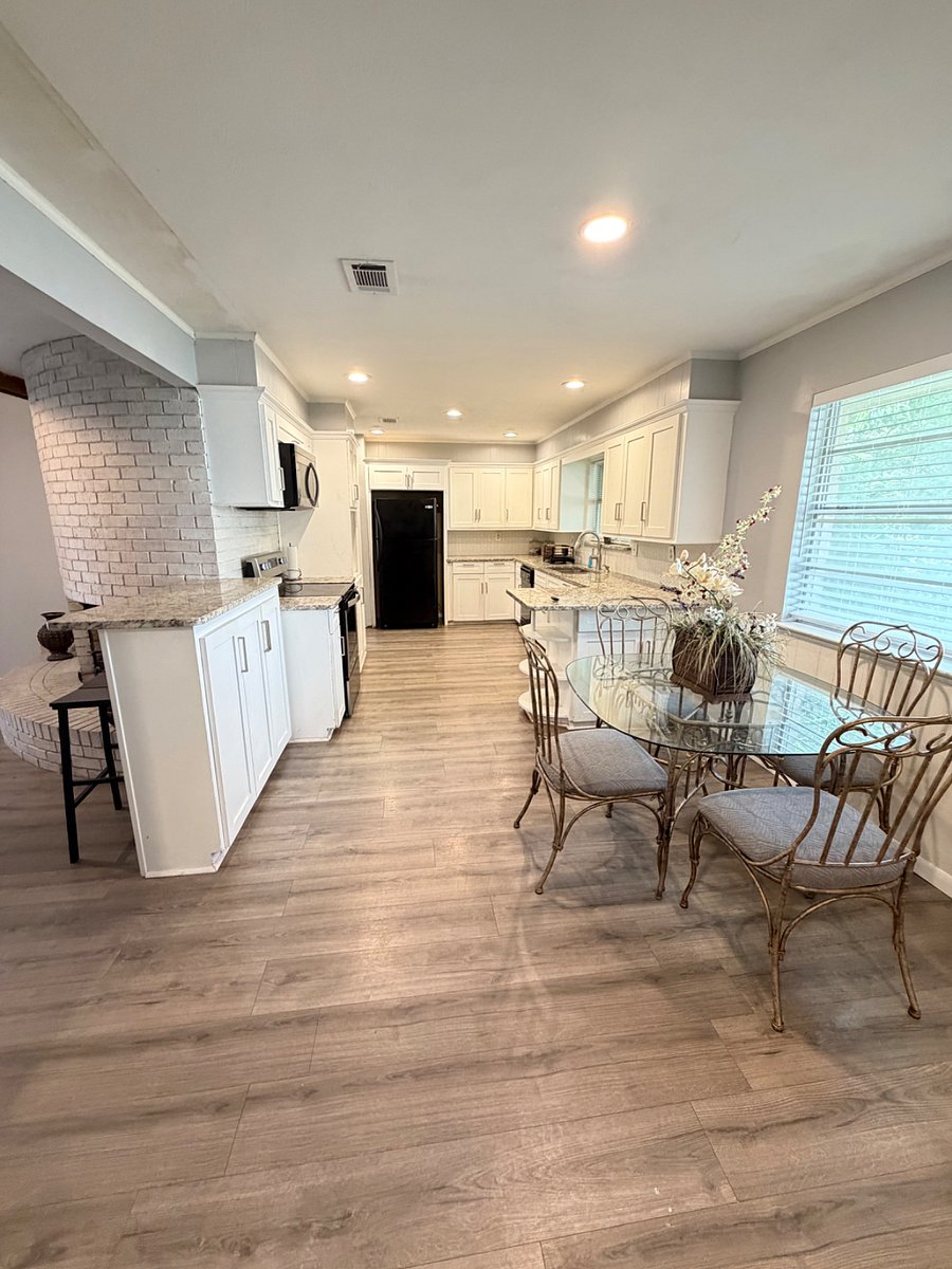 Furnished Finder property 704196_1 photo 1