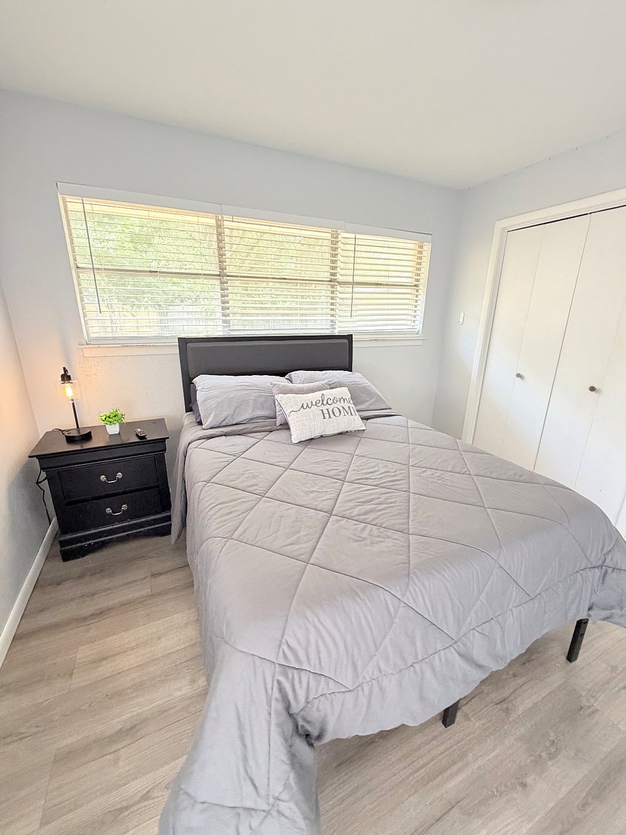 Furnished Finder property 704196_1 photo 17