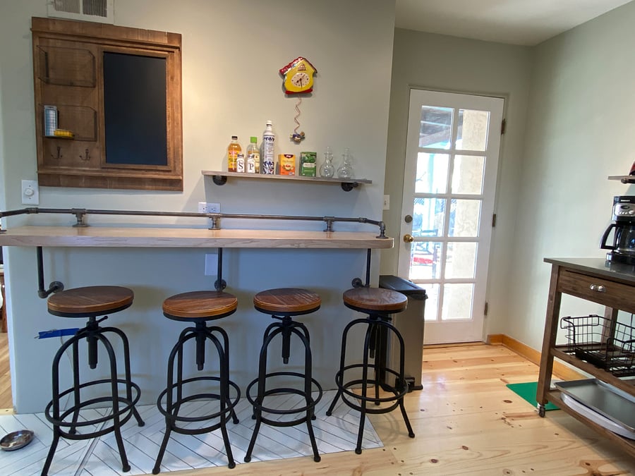 kitchen breakfast bar