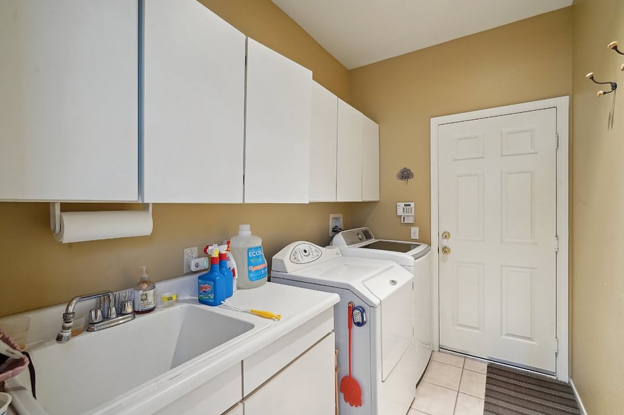 Furnished Finder property 704216_1 photo 12