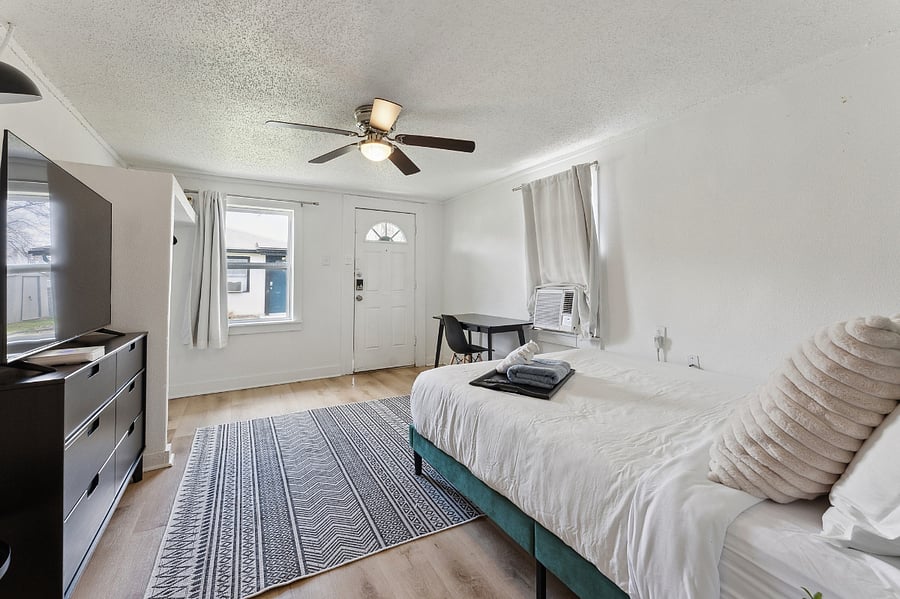 Furnished Finder property 704233_2 photo 6