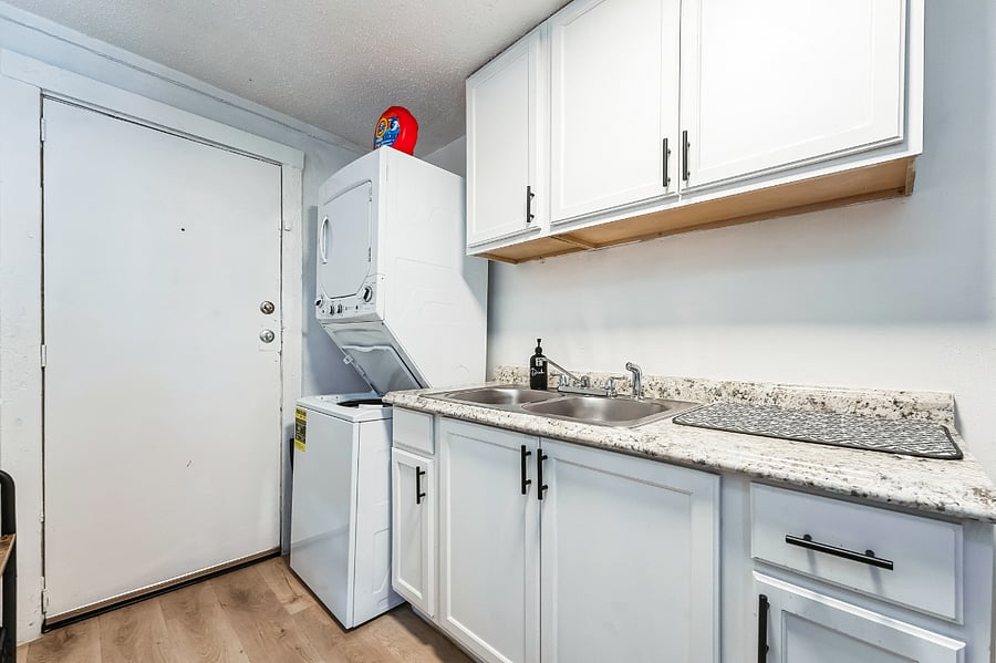 Furnished Finder property 704233_2 photo 12