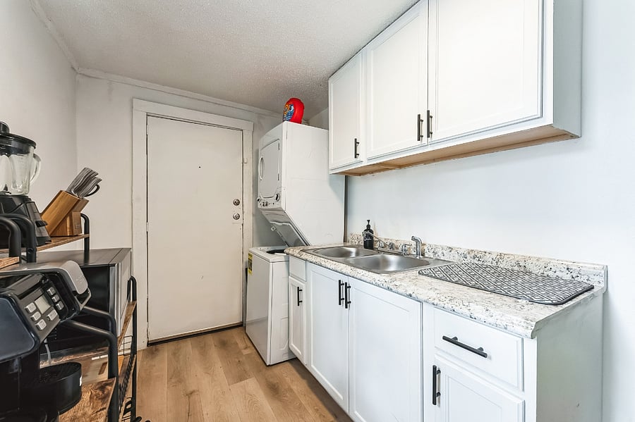 Furnished Finder property 704233_2 photo 11