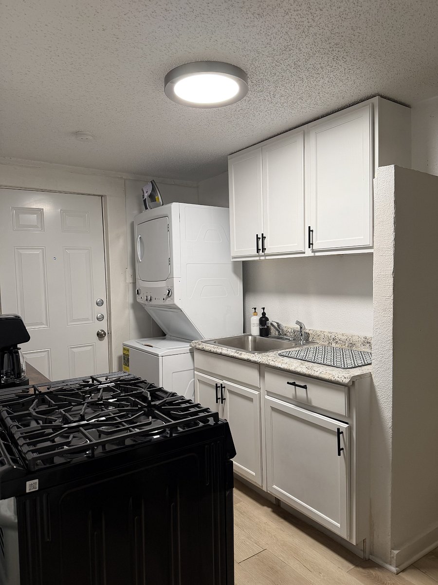Furnished Finder property 704233_3 photo 6