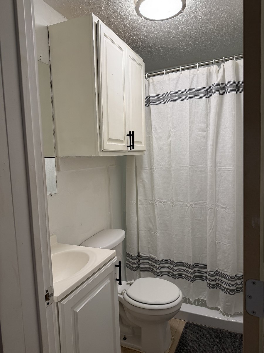 Furnished Finder property 704233_3 photo 9