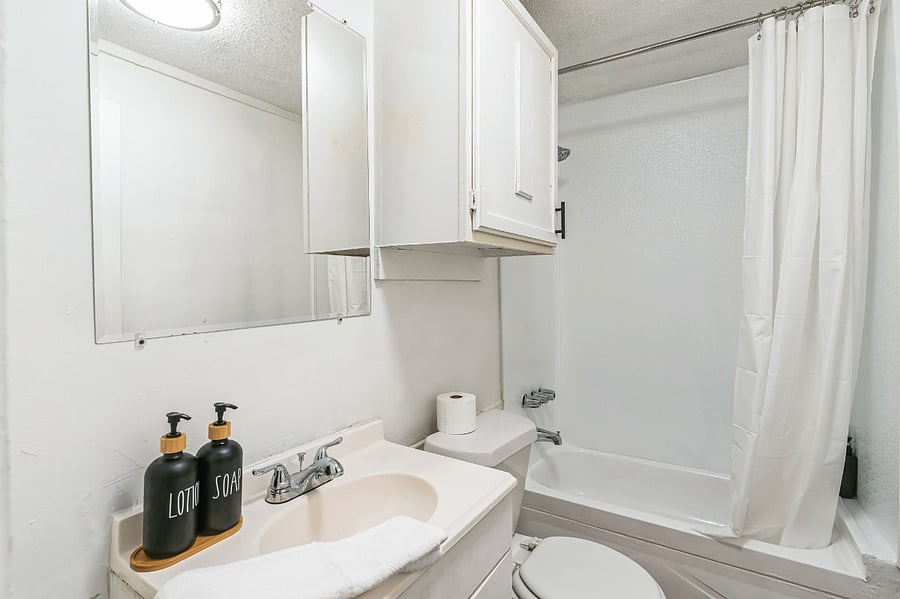 Furnished Finder property 704233_6 photo 8