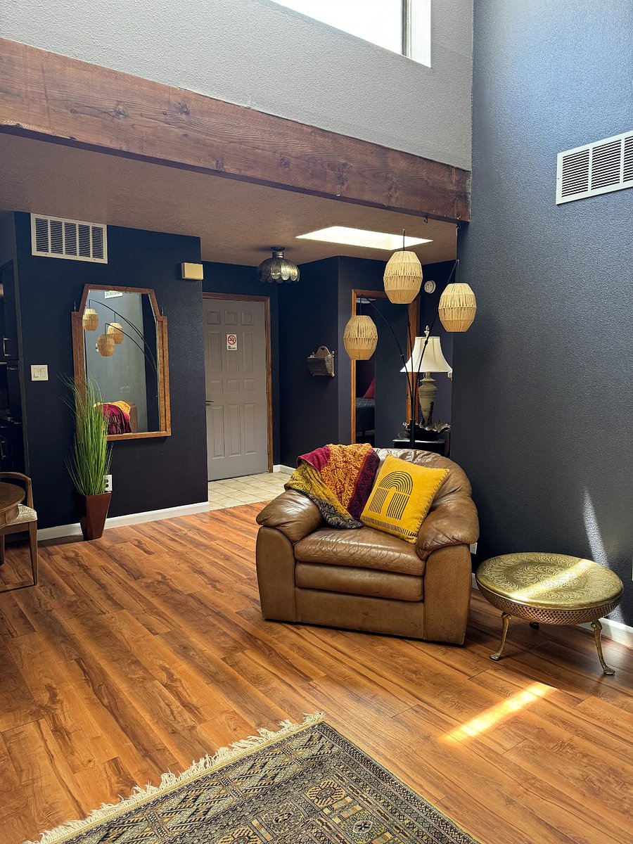 Furnished Finder property 704236_1 photo 3