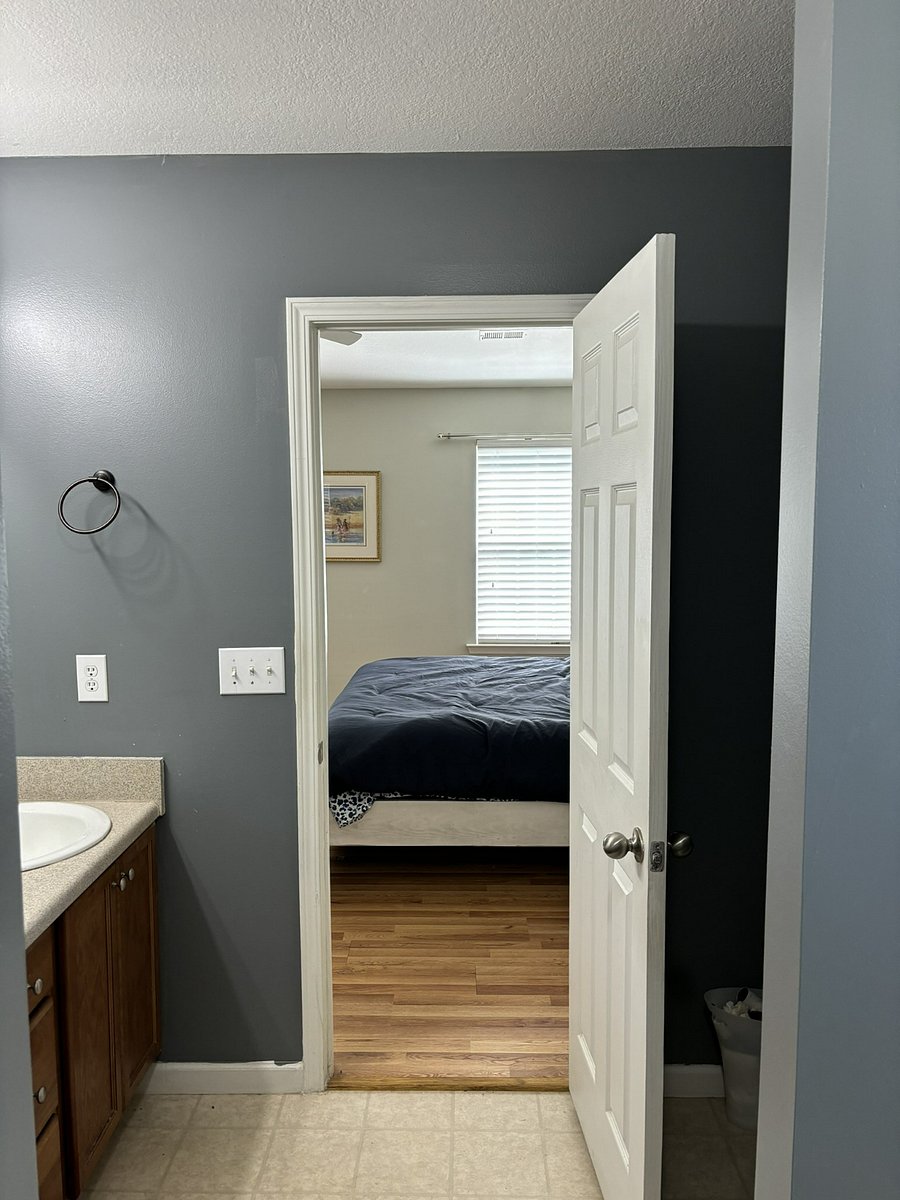 Primary bed/ bath