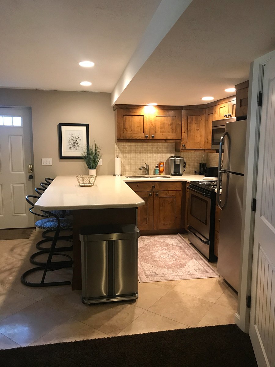 Furnished Finder property 704266_1 photo 6