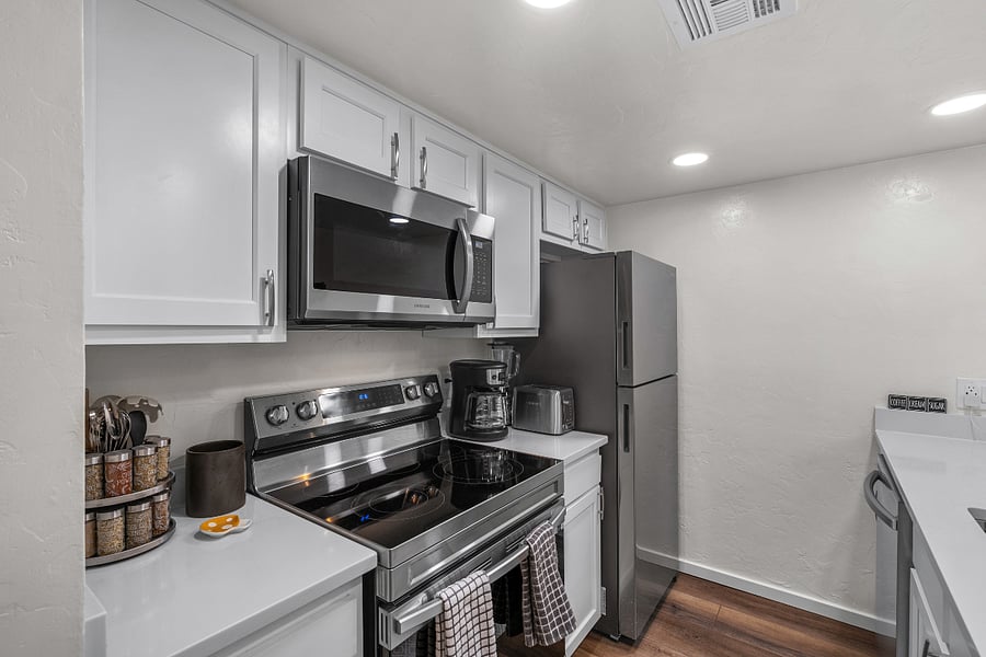 Furnished Finder property 704284_1 photo 6