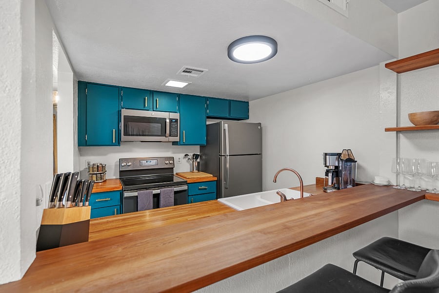 Furnished Finder property 704284_2 photo 9