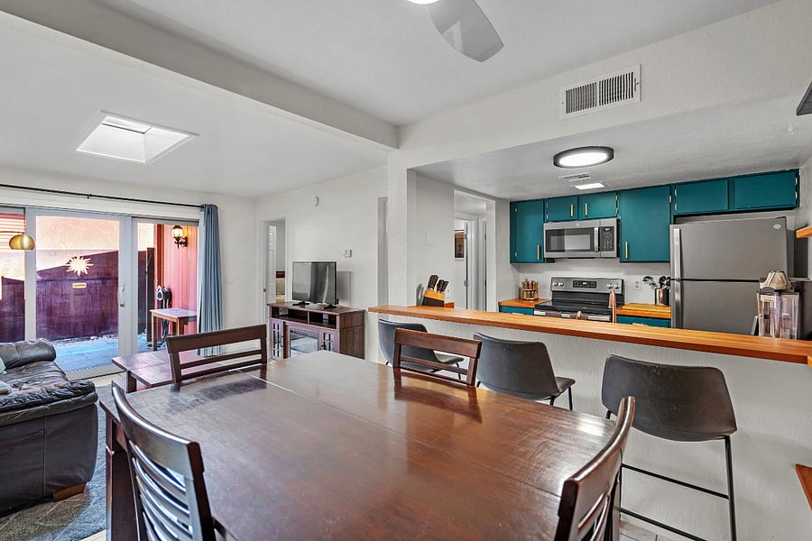 Furnished Finder property 704284_2 photo 8
