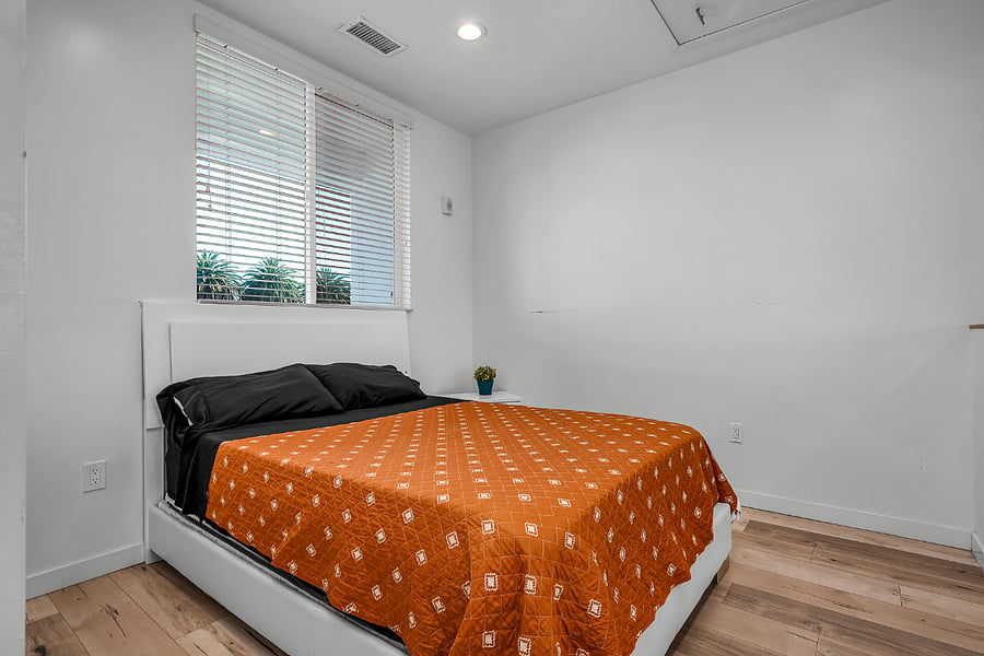 Furnished Finder property 704285_3 photo 9