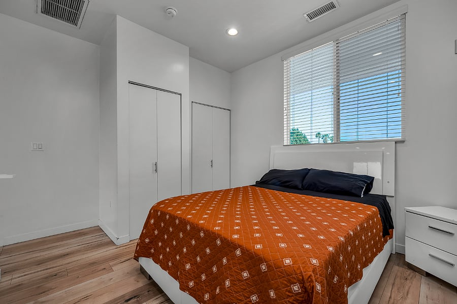 Furnished Finder property 704285_3 photo 13