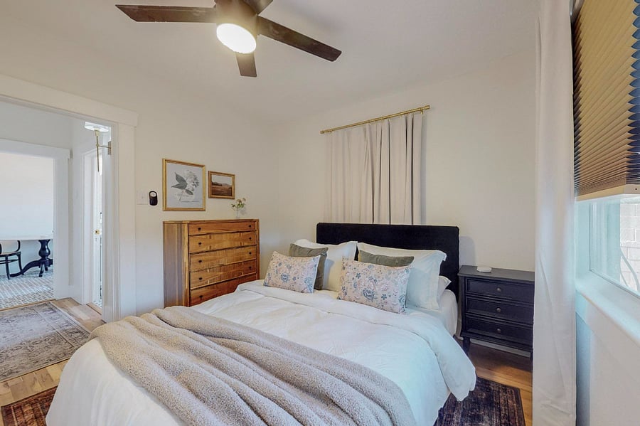 Furnished Finder property 704298_1 photo 10