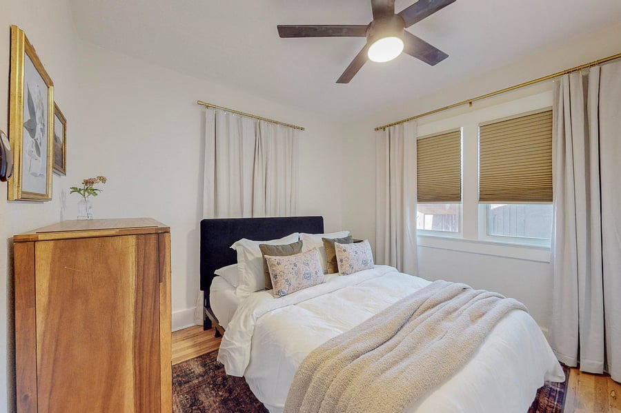 Furnished Finder property 704298_1 photo 11