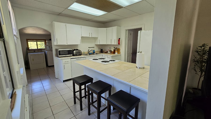 Furnished Finder property 704328_1 photo 12