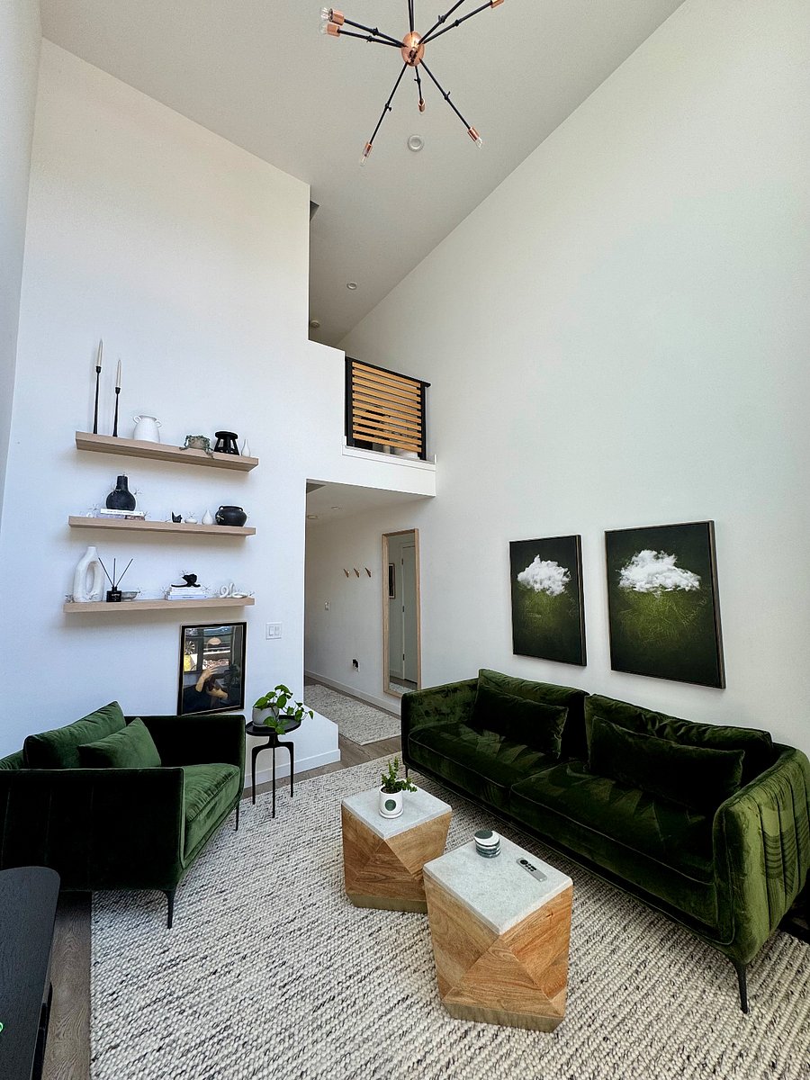 Furnished Finder property 704363_1 photo 1