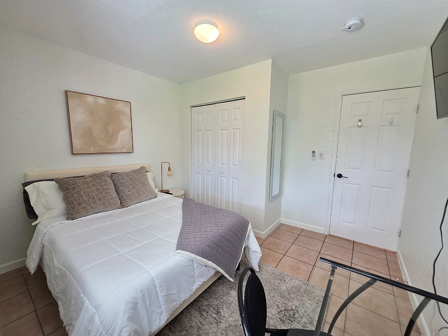 Furnished Finder property 704366_1 photo 6
