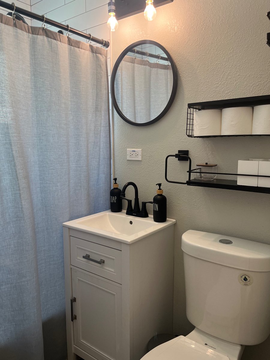 Furnished Finder property 704375_1 photo 28