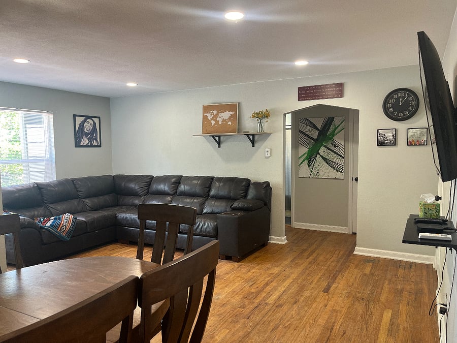 Furnished Finder property 704375_1 photo 4