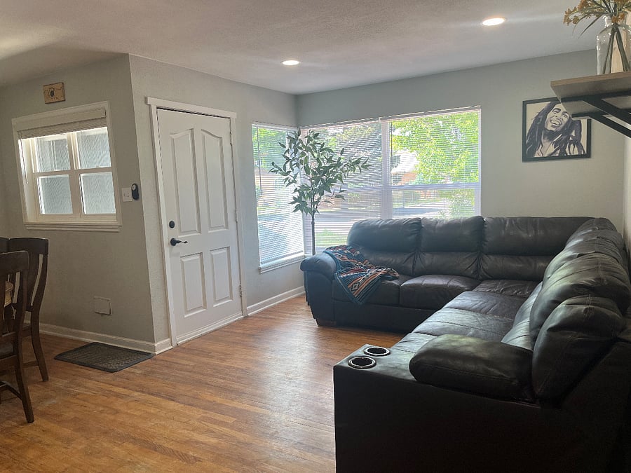 Furnished Finder property 704375_1 photo 3