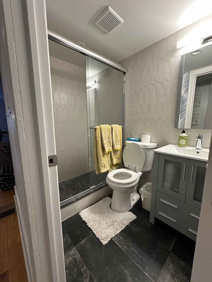 Furnished Finder property 704404_1 photo 15