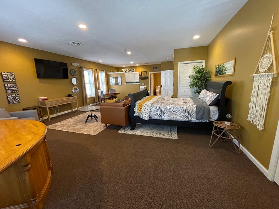Furnished Finder property 704422_2 photo 7