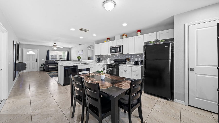 Furnished Finder property 704444_1 photo 6