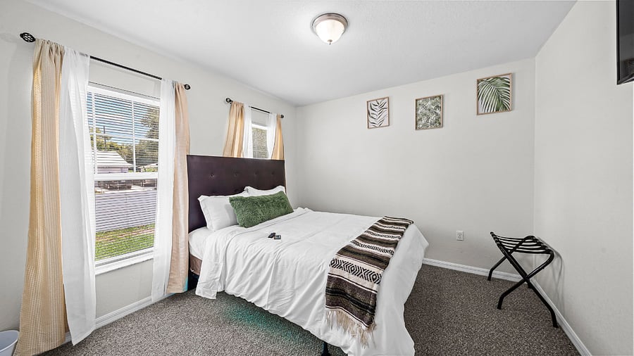 Furnished Finder property 704444_1 photo 12