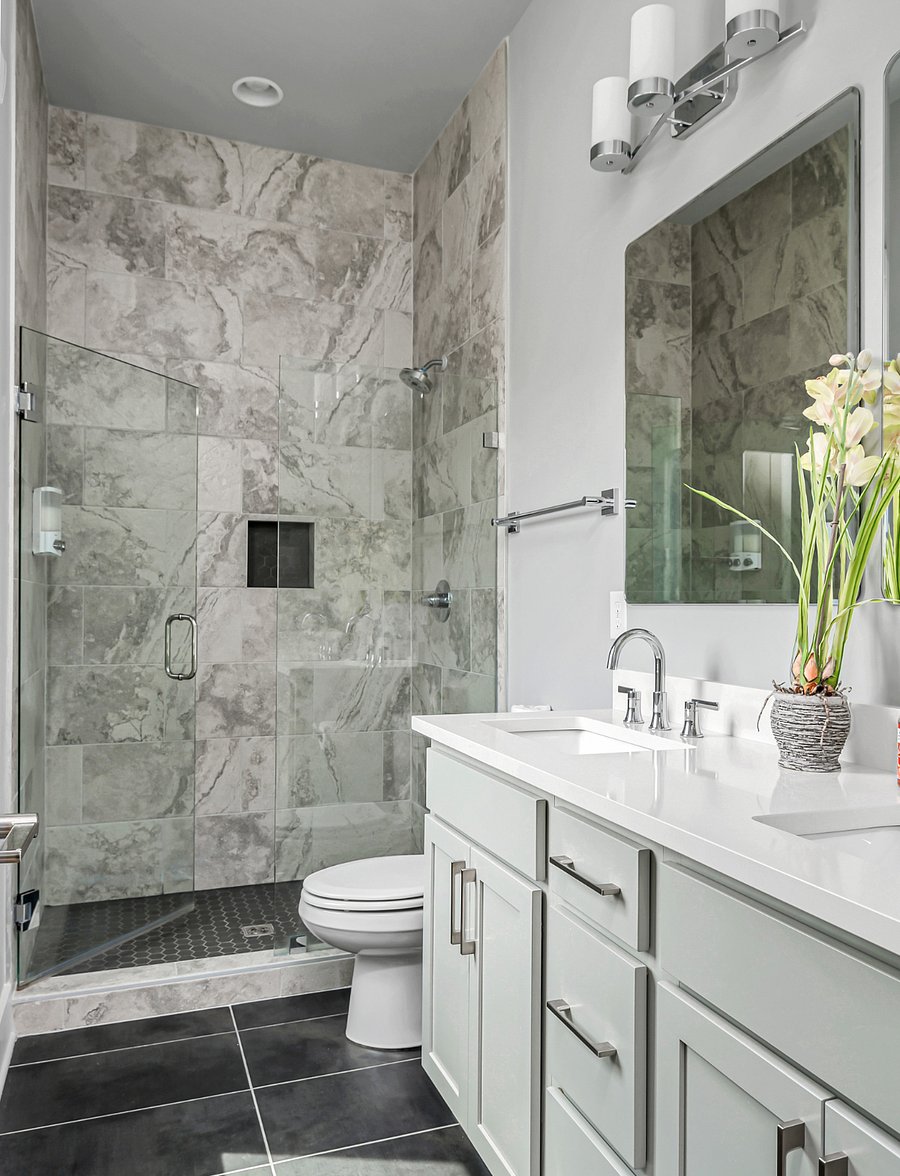 Master Bath attached to Bedroom 4