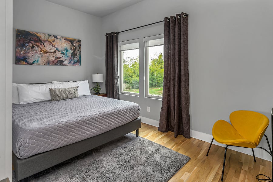 Bedroom 2 - King Bed