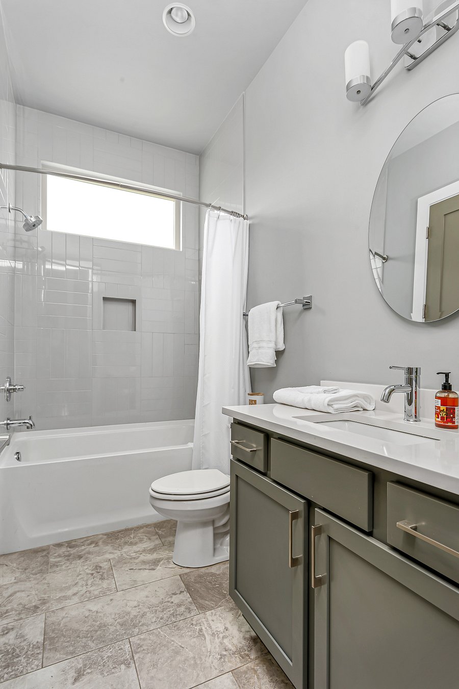 Bedroom 2's Bath