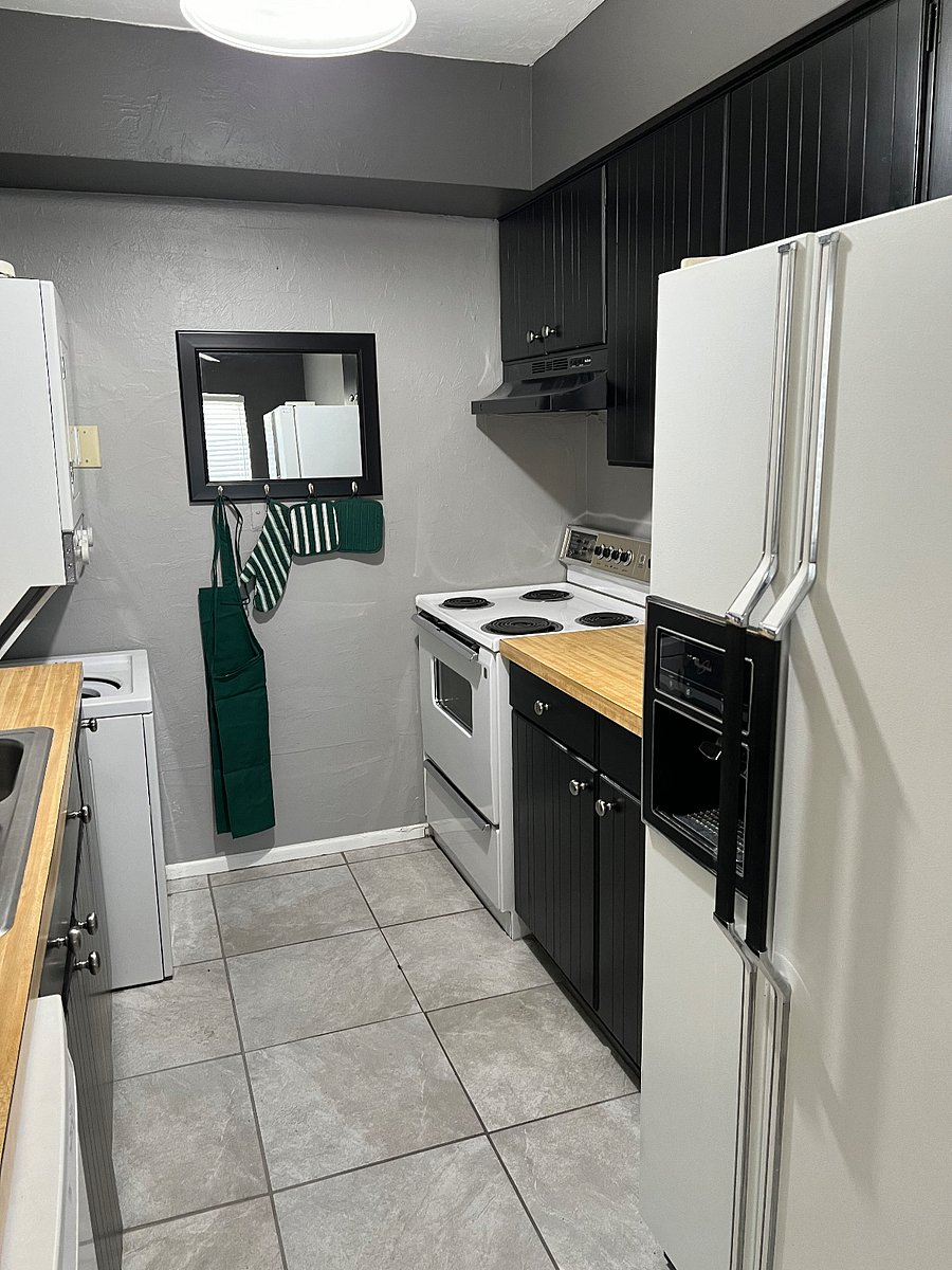 Furnished Finder property 704463_1 photo 12