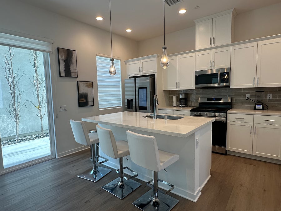 Furnished Finder property 704470_1 photo 6