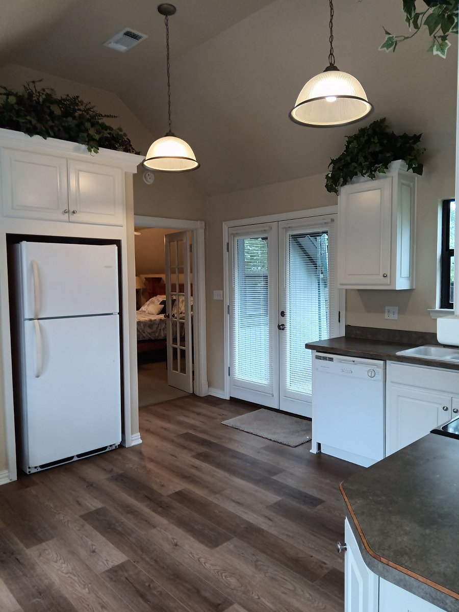 Furnished Finder property 704559_1 photo 1