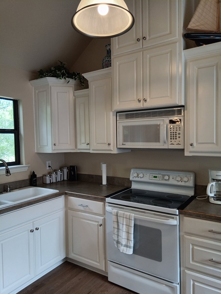 Furnished Finder property 704559_1 photo 3