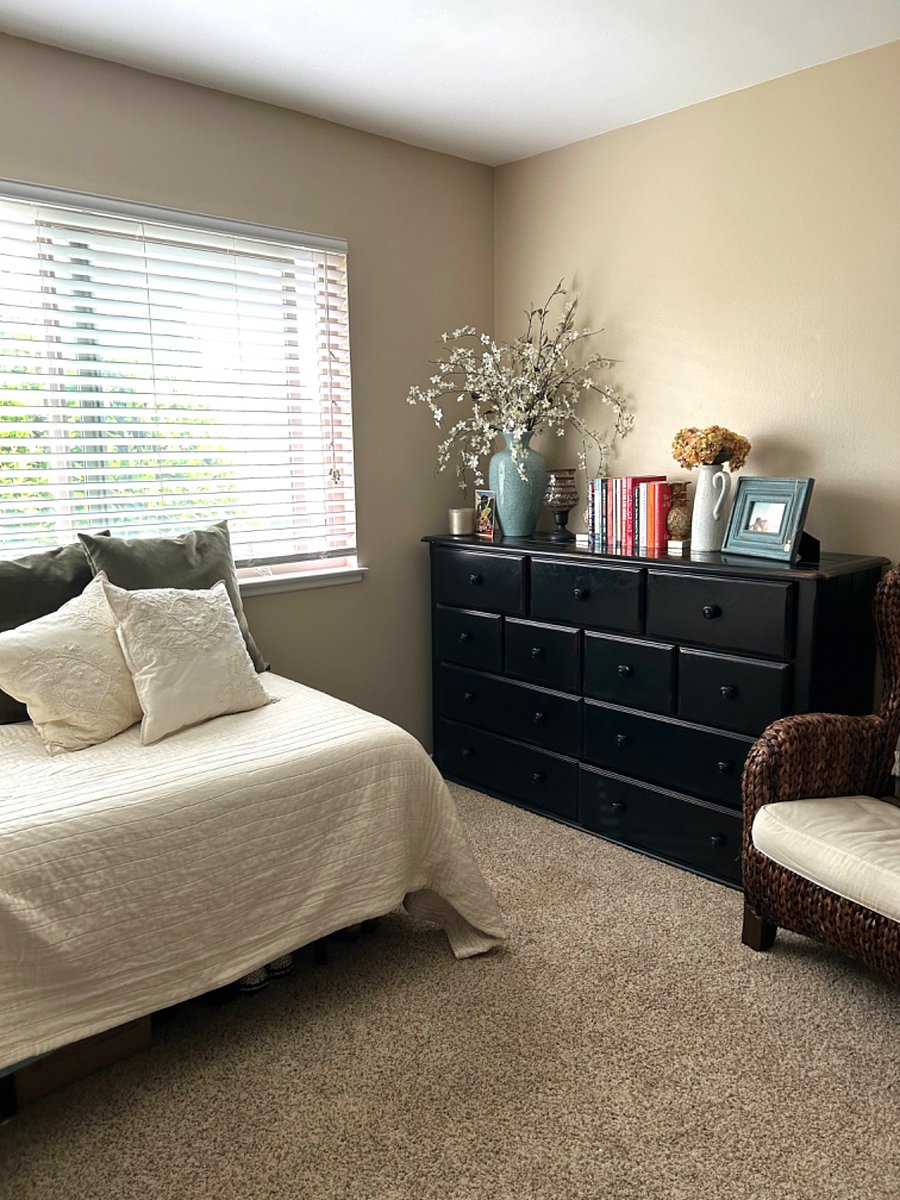 Furnished Finder property 704590_1 photo 1
