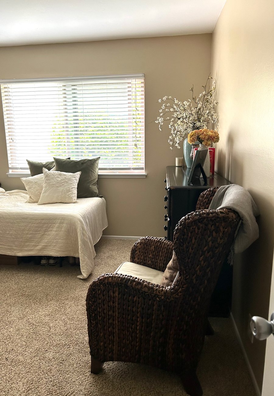Furnished Finder property 704590_1 photo 2