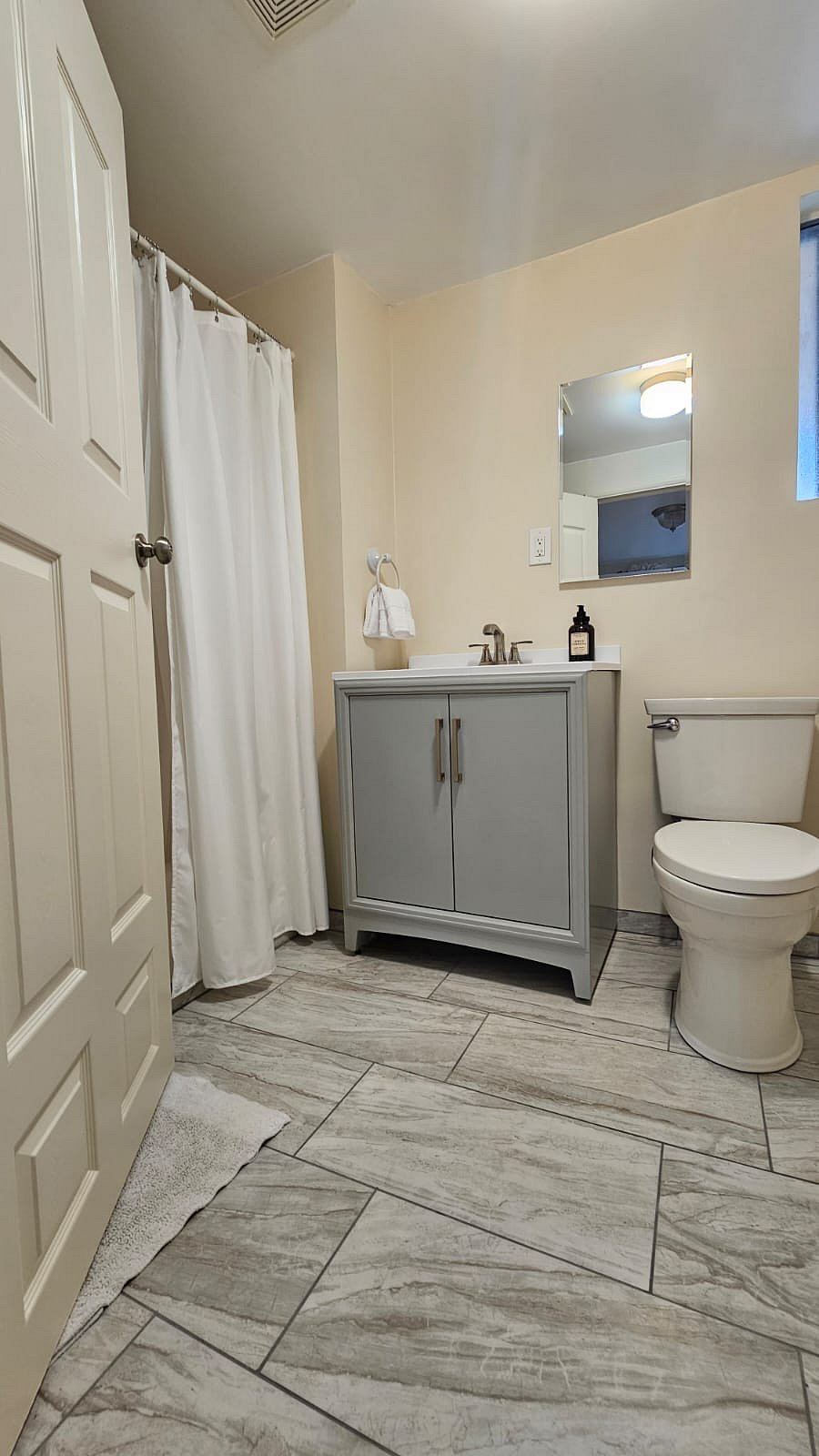 Furnished Finder property 704593_1 photo 14