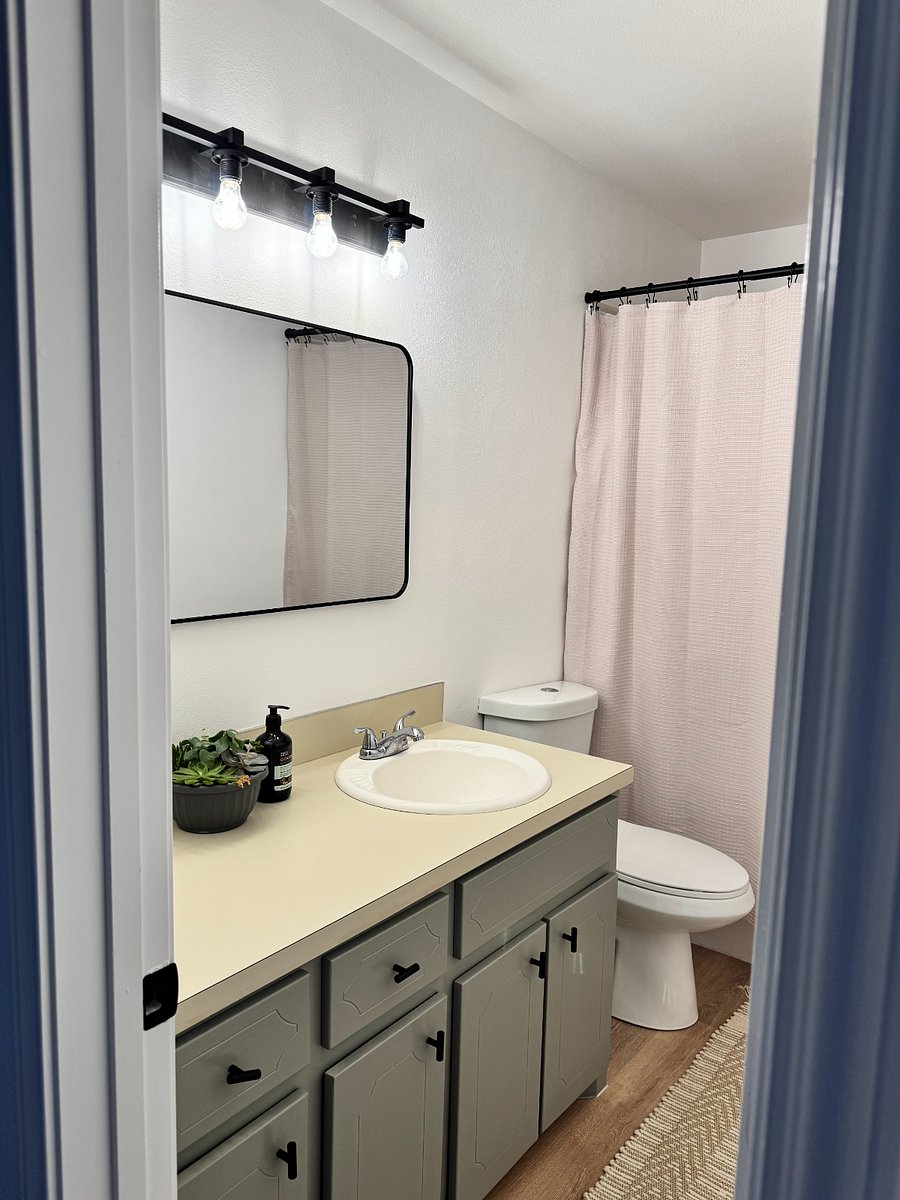 Furnished Finder property 704602_1 photo 10