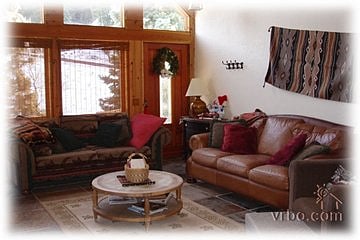Furnished Finder property 704621_1 photo 3