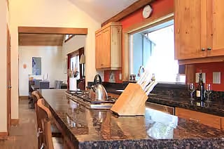 Furnished Finder property 704621_1 photo 5